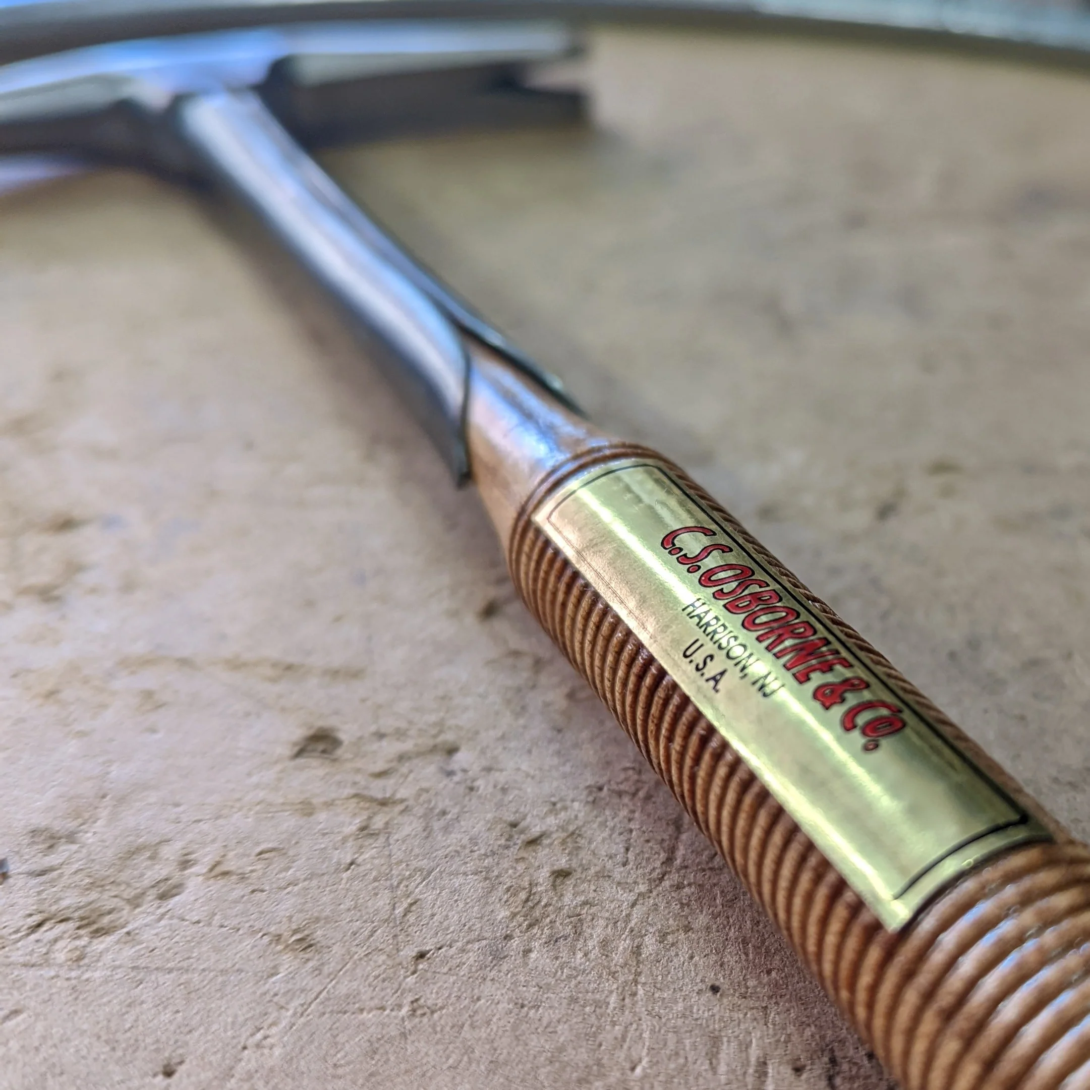 C.S. Osborne Magnetic Tack Hammer No. 8 (1035-M8) - Image 3