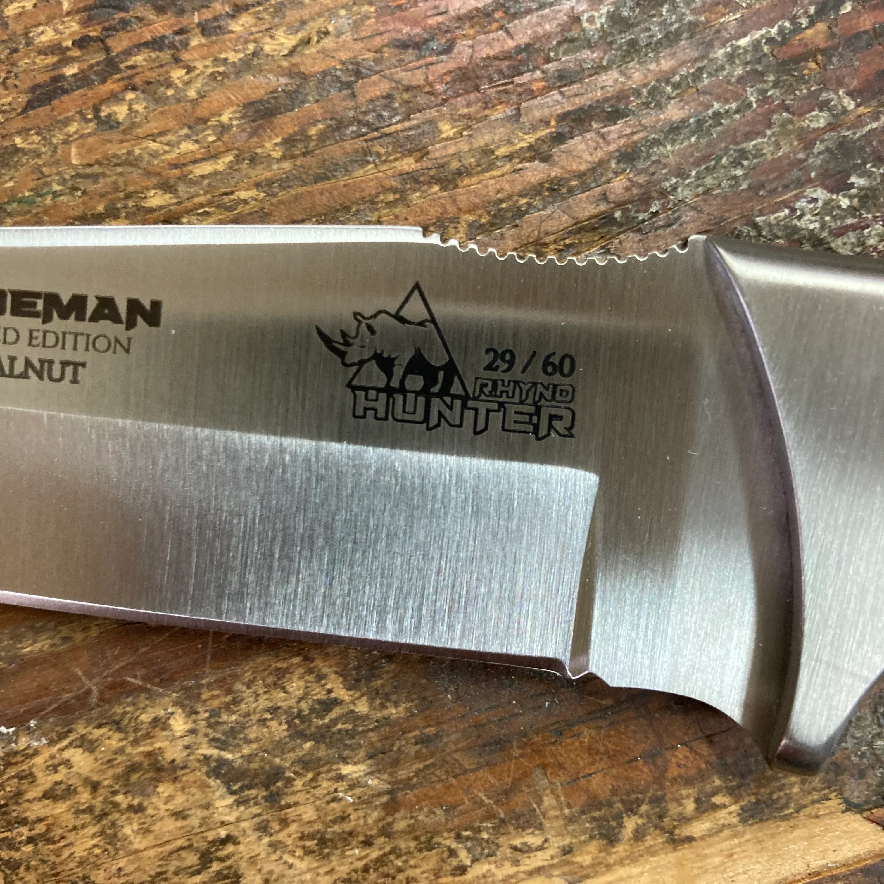 Cudeman Limited Edition Rhyno Hunter w/ Walnut Handle (248-G) - Image 4