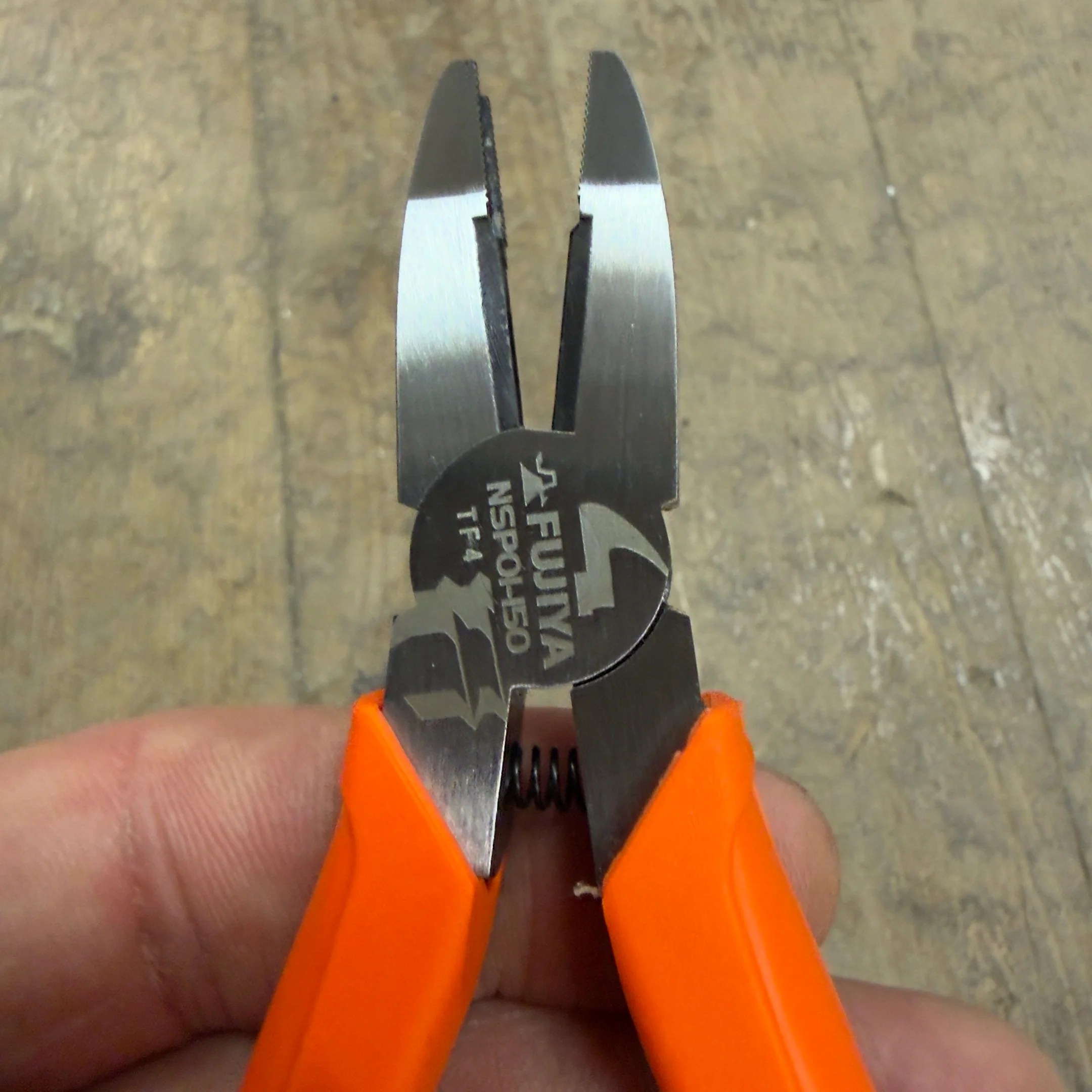 Fujiya 150mm Screw Removal Pliers (NSP01-150) - Image 5