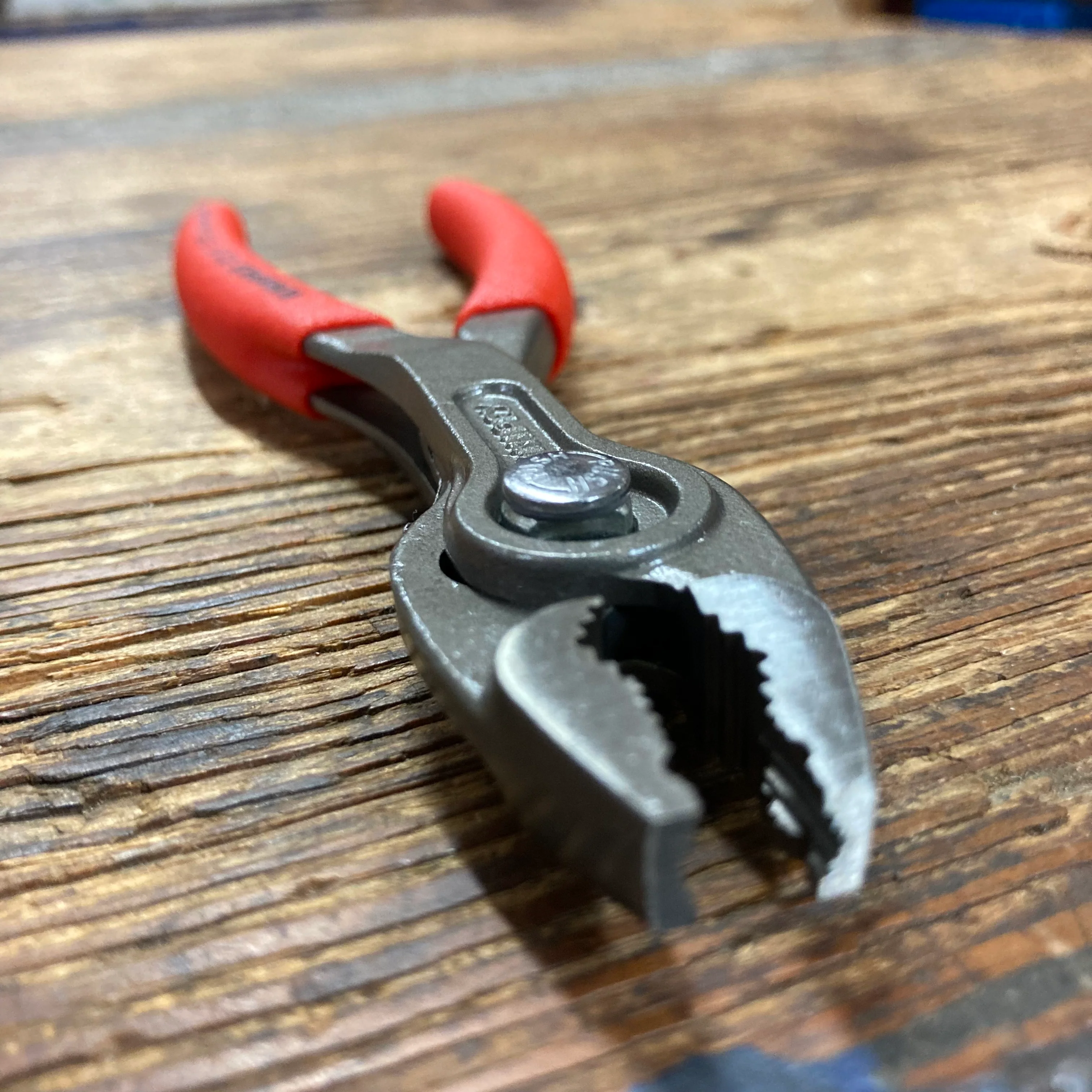Knipex 6" TwinGrip Pliers (8201150) - Image 4