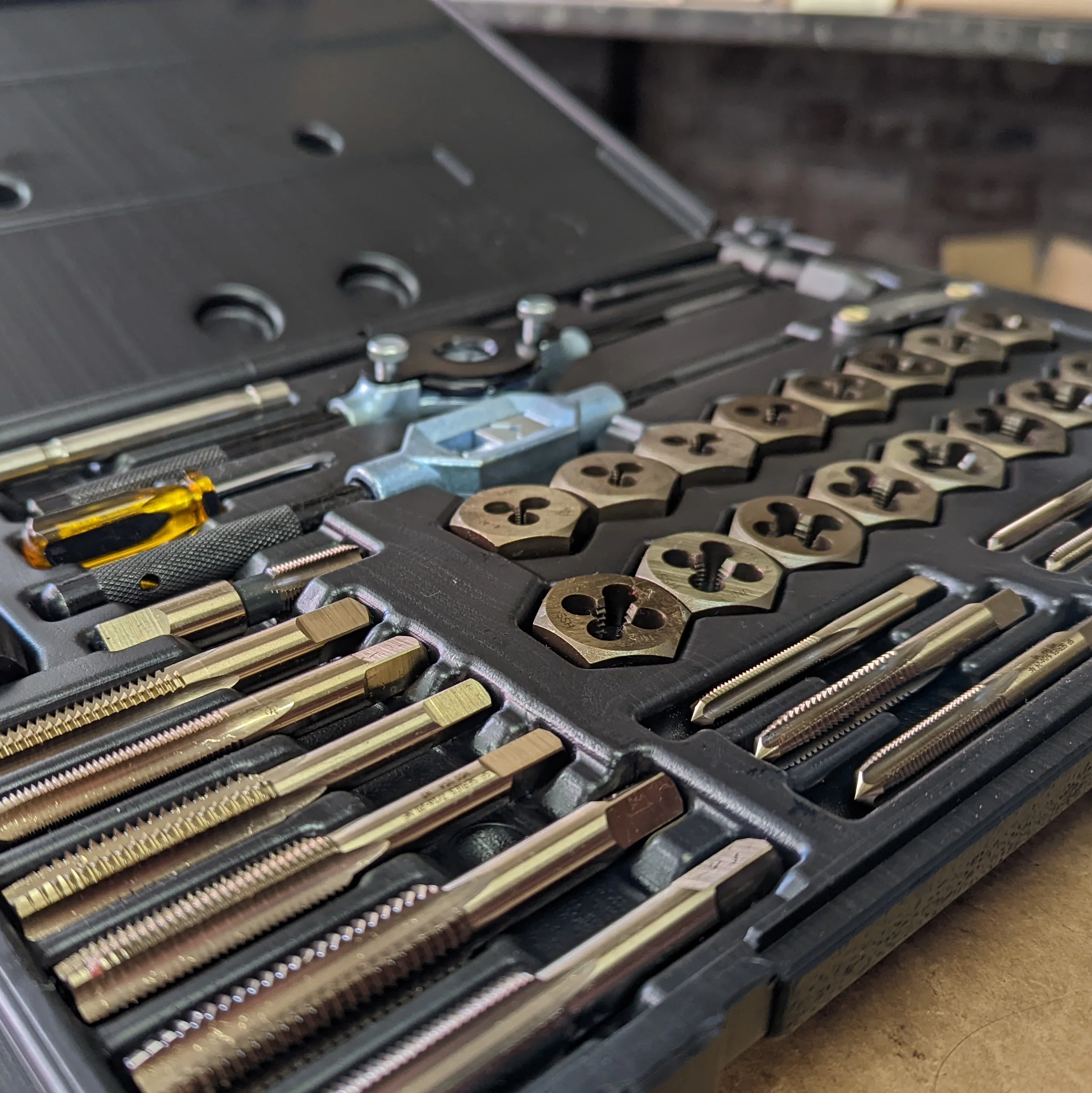 Norseman 40pc. Magnum Super Premium Set Straight Flute Plug Taps & Hex Dies (35171) - Image 4
