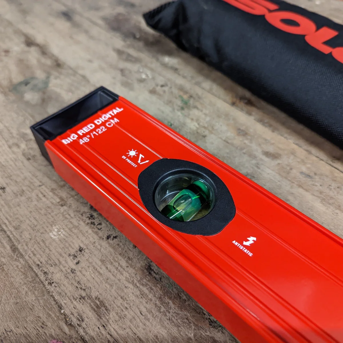 Big Red SOLA DIGITAL 48" Box Beam Level w/ Bluetooth (LSB48D) - Image 2