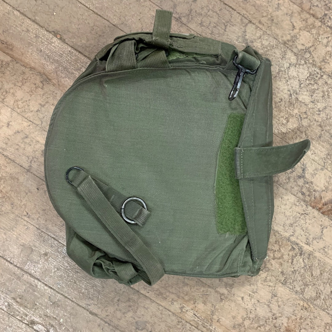 US Military M40 Gas Mask Carrier / Pouch with Hard Plastic Interior Liner & Strap (Used) (M40-BAG) - Image 4
